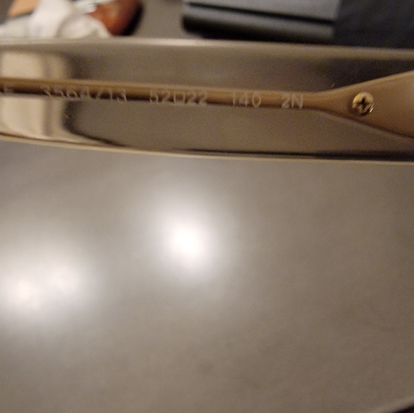 BURBERRY Sunglasses - Picture 4 of 7